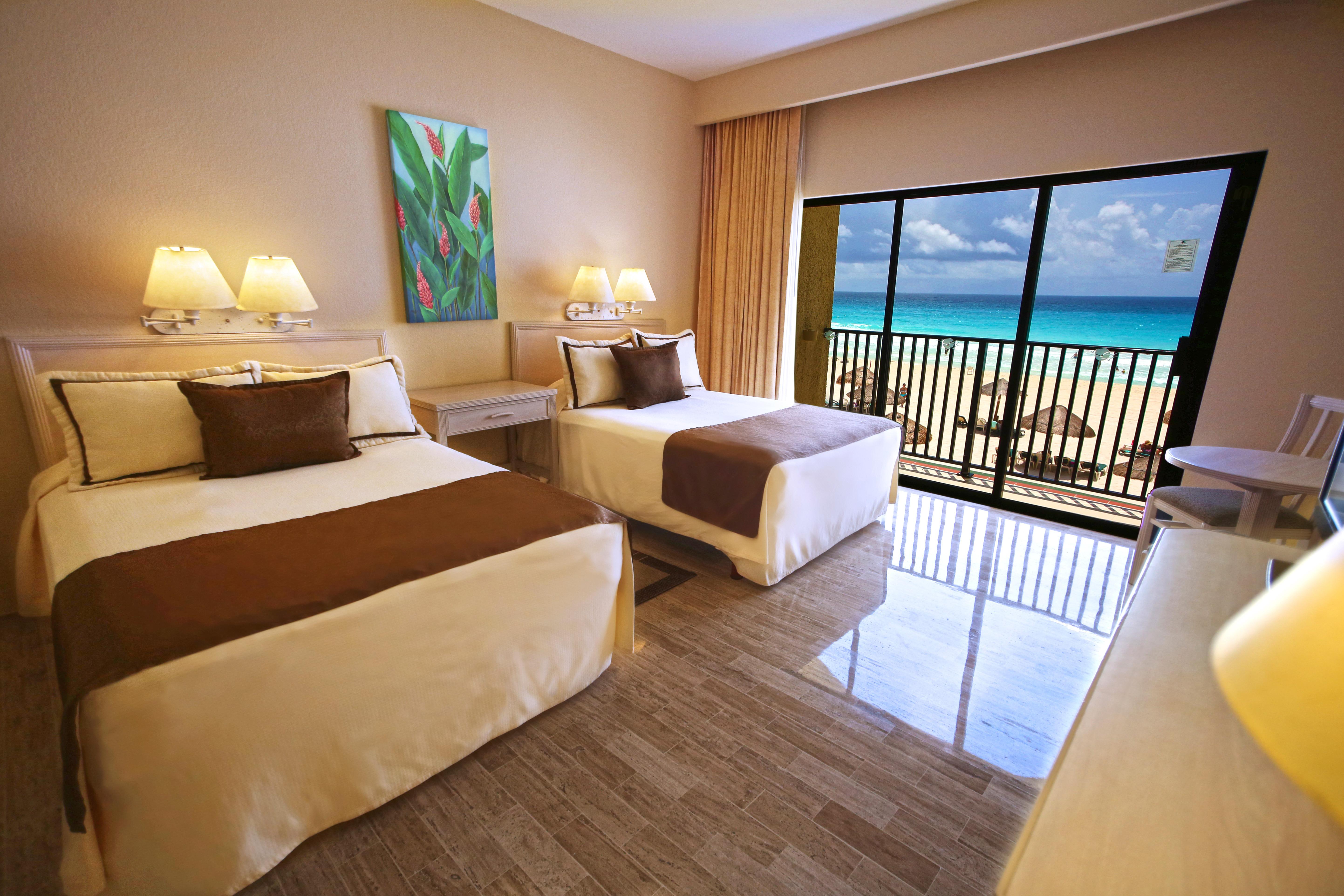 The Royal Islander - An All Suites Resort Канкун Екстериор снимка