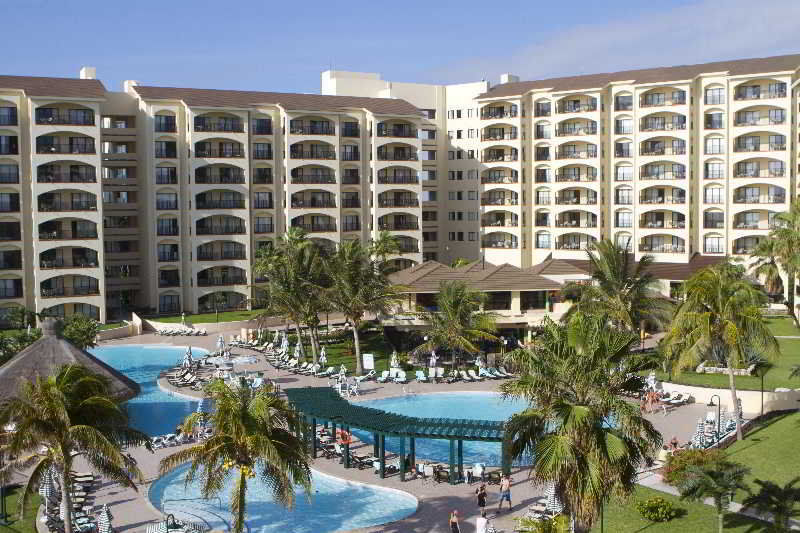 The Royal Islander - An All Suites Resort Канкун Екстериор снимка